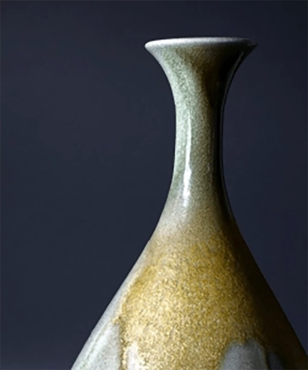 翡翠青瓷, 何志隆, 陶藝家, 藝術家, 陶瓷藝術, 柴燒, 自然落灰, 開片, 冰裂, 植物灰釉, 青瓷歷史, 藝術品, 收藏, jadeceladon, 翡翠青瓷藝術文化有限公司