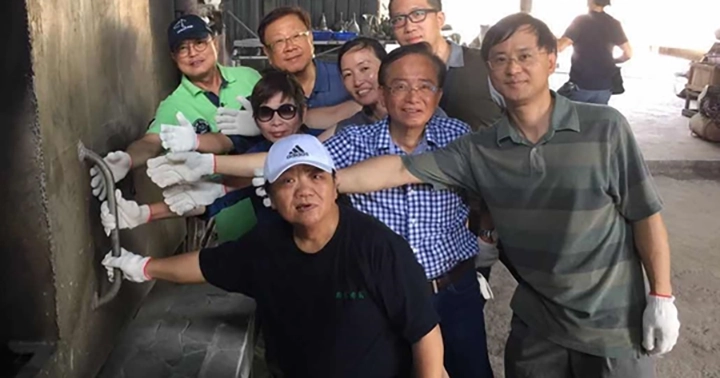 翡翠青瓷, 何志隆, 陶藝家, 藝術家, 陶瓷藝術, 柴燒, 自然落灰, 開片, 冰裂, 植物灰釉, 青瓷歷史, 藝術品, 收藏, jadeceladon, 翡翠青瓷藝術文化有限公司