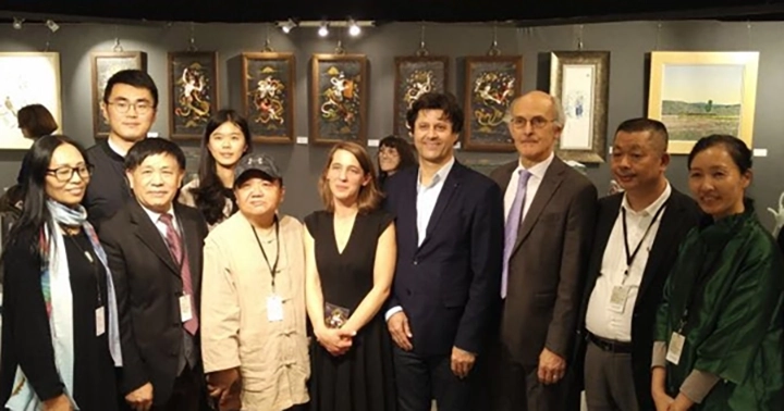 翡翠青瓷, 何志隆, 陶藝家, 藝術家, 陶瓷藝術, 柴燒, 自然落灰, 開片, 冰裂, 植物灰釉, 青瓷歷史, 藝術品, 收藏, jadeceladon, 翡翠青瓷藝術文化有限公司